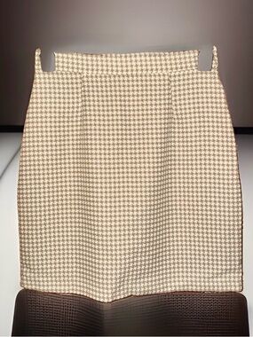 Vtg By Choice Cream & Tan Houndstooth Mini Skirt-18.5”-11-EC